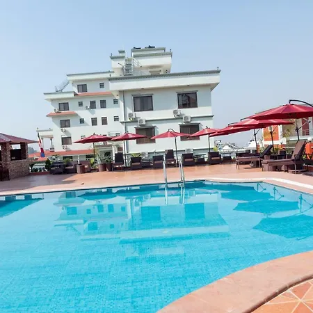 Hotel Mukhum International
